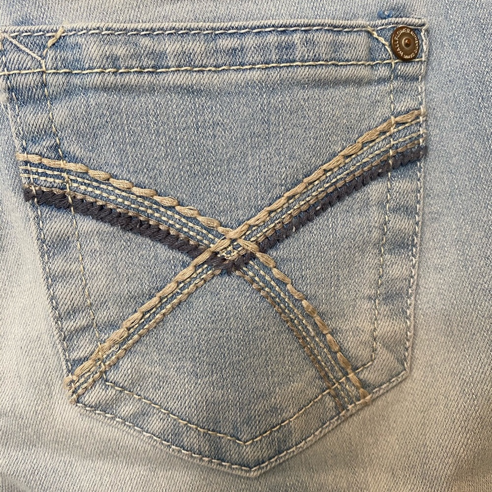 Jeans - Picture 4 of 5